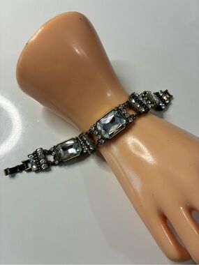 Lia Sophia Crystal Rectangular Link Bracelet - Clear Stones